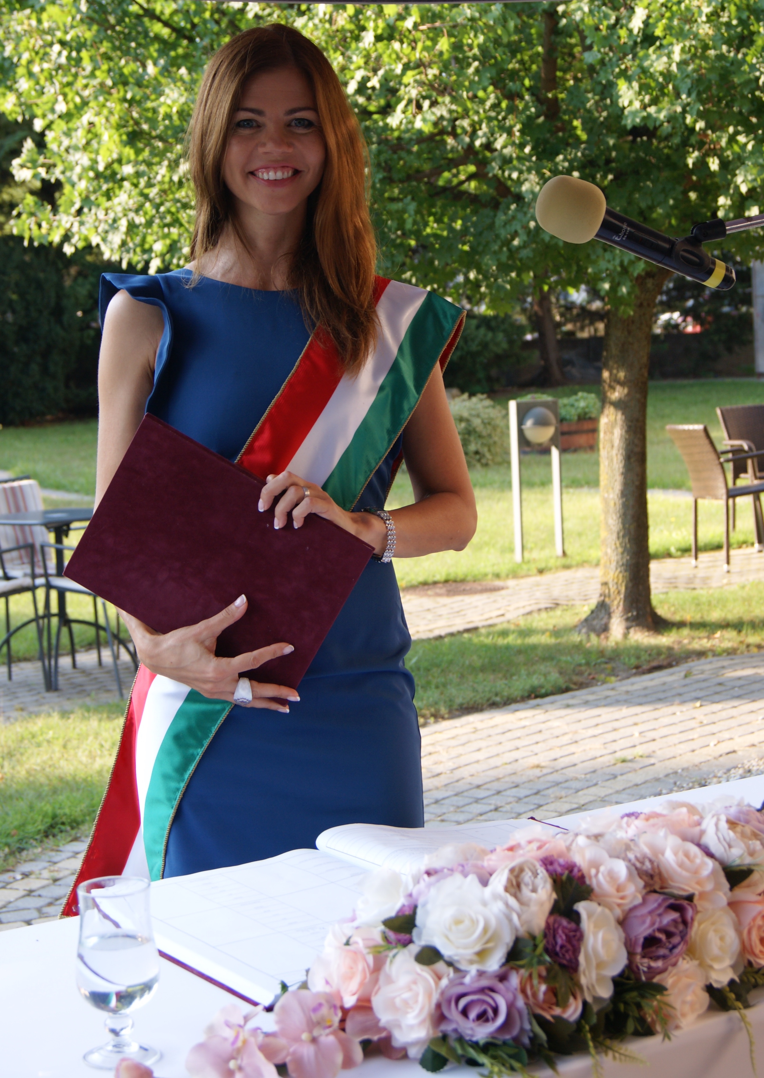 eskuvoiszertartasvezetokratancsiktundealomszertartas